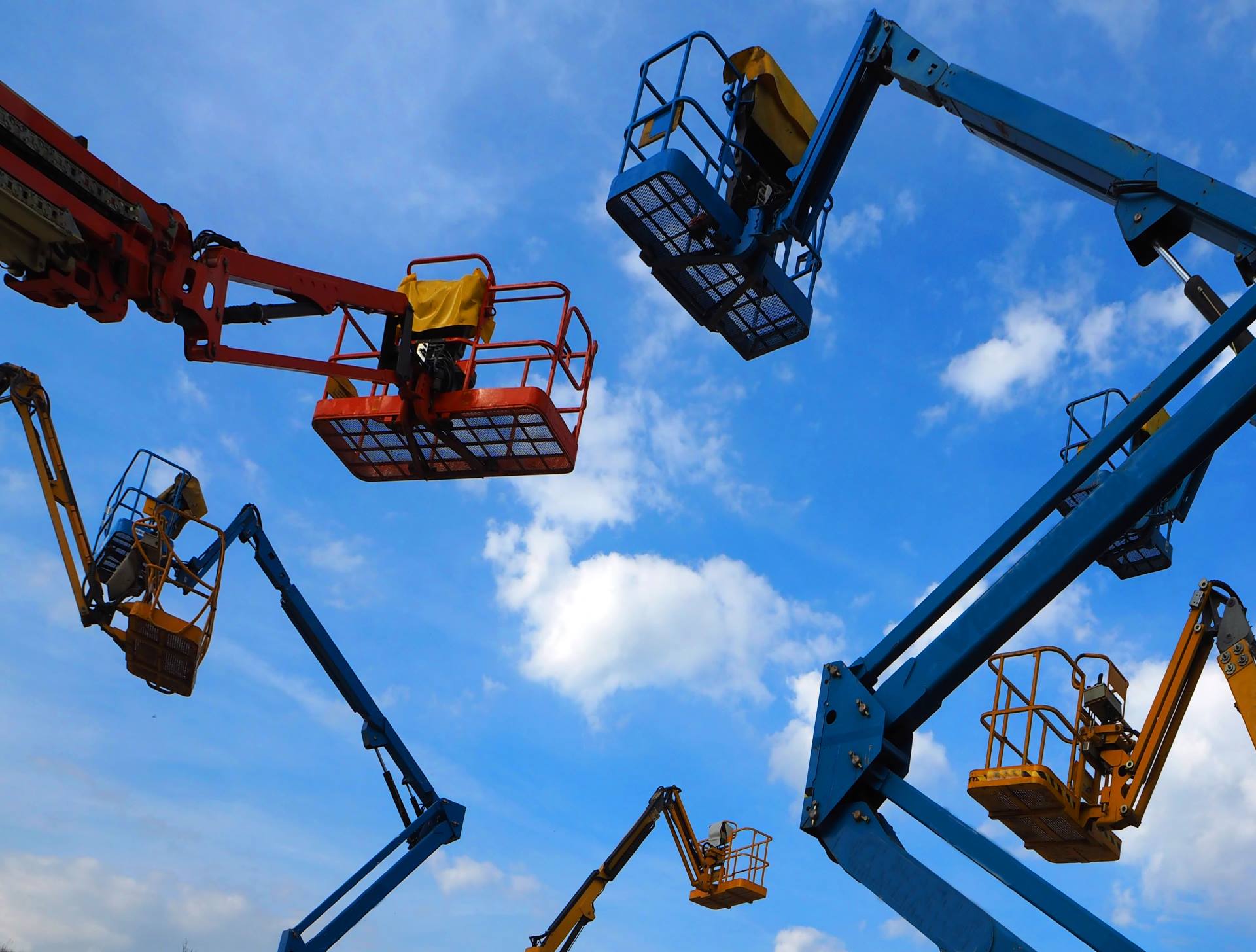 Автовышка в Алматы